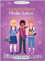 Çıkartmalı Kıyafetleriyle Okullar Açılıyor