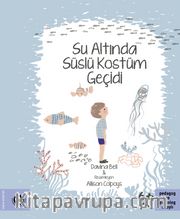Su Altında Süslü Kostüm Geçidi