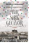 Bir Sirk Geçiyor