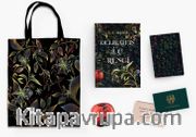 Delilah’ın Üç Rengi (Ciltli) (Bez Çanta, Defter ve Özel Ayraç Hediyeli )