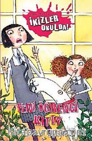 Yeni Öğrenci Kitty / İkizler Okulda 9