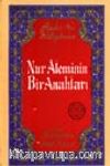 Nur Aleminin Bir Anahtarı (Orta Boy) (karton kapak)
