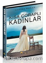 Kısa Çoraplı Kadınlar