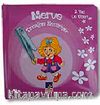 Merve Tırnağını Kestiriyor