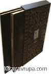 Uzaktaki Yakın Yakındaki Uzak (2 Kitap)