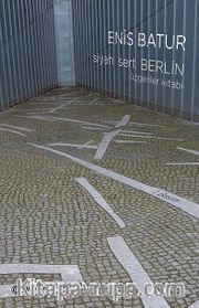 Siyah Sert Berlin <br /> Üçgenler Kitabı